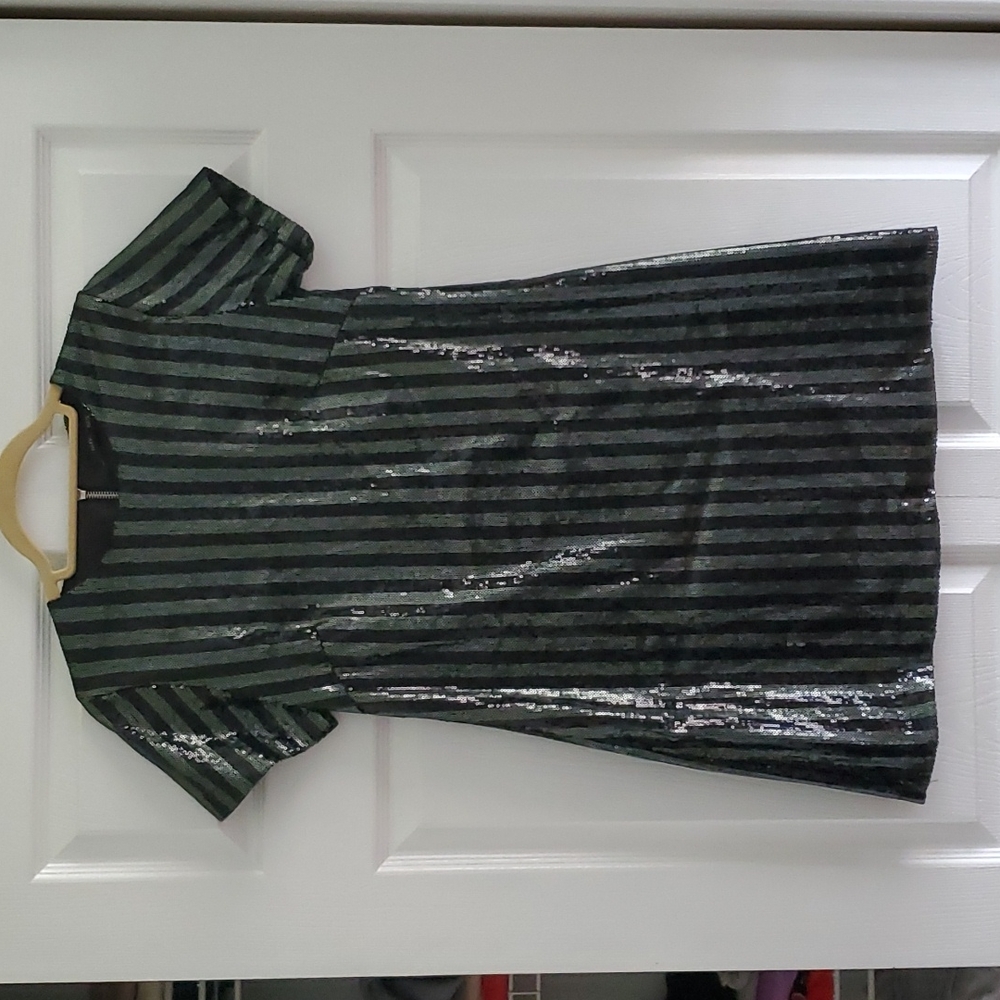 Sequin short sleeves dress